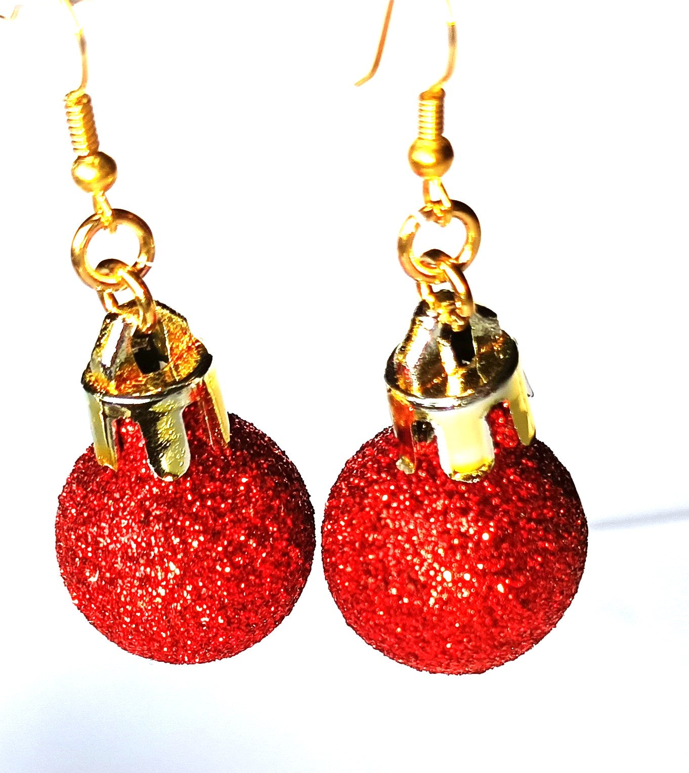 Weihnachtskugel-Ohrringe